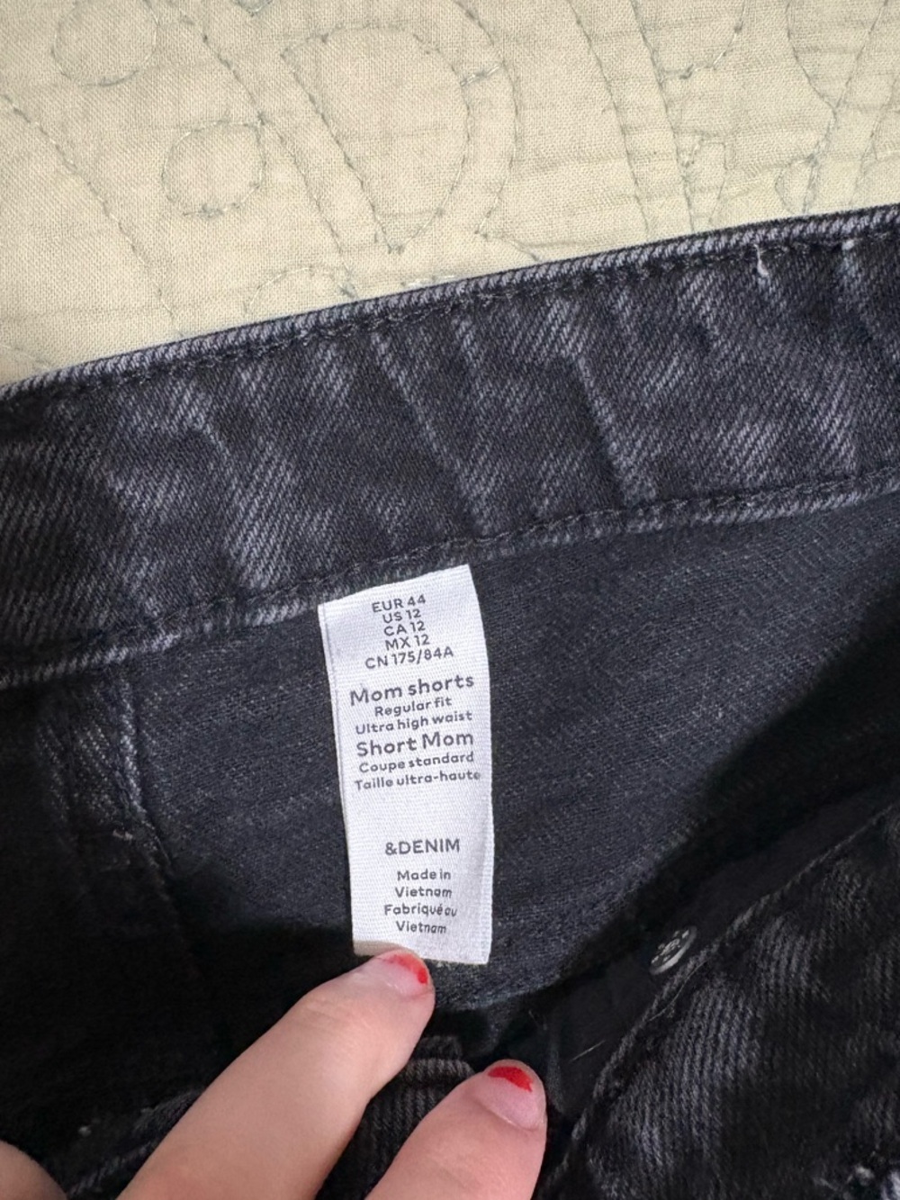 High-Waist Black Denim Shorts - Picture 3 of 4